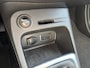 Renault Captur 0.9 TCe Intens / NAVIGATIE INCL. BLUETOOTH / PARKEERSENSOREN & CAMERA / CLIMATE CONTROL / KEYLESS ENTRY / DODE HOEK ASSISTENT / FULL LED