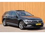 Volkswagen Passat Variant 1.5 TSI Elegance Business R-Line org.NL leer/alc.+el+vw el.klep trekhaak schuifdak