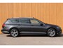 Volkswagen Passat Variant 1.5 TSI Elegance Business R-Line org.NL leer/alc.+el+vw el.klep trekhaak schuifdak