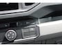 Volkswagen Crafter 35 2.0 TDI L3H3 177pk - 2x Schuifdeur - LED - Trekhaak - Navigatie - DAB - Geveerde stoel - Camera - Stoelverwarming - Rijklaar