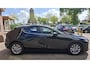 Mazda 3 2.0 e-SkyActiv-X M Hybrid 180 Comfort met Bose. Leder, stoel- & stuurverw, navi, adap.cruise, Bose etc. Prijs rijklaar!