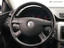 Volkswagen Passat 2.0 FSI Comfortline (AIRCO,CRUISE,PARKEERSENSOREN,COMFORT-STOELEN,LM-VELGEN,NIEUWE APK,TOPCONDITIE)