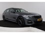 BMW 3-Serie Touring 320i High Executive (PANORAMADAK, TREKHAAK WEGKLAPBAAR, CAMERA, NAVIGATIE, NL-AUTO, DEALER ONDERHOUDEN)