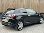 Alfa Romeo MiTo 1.4 T Distinctive 155pk Climate control | Cruise control | Xenon verlichting | 17 inch lichtmetalen velgen| Historie aanwezig | Parkeersensoren achter