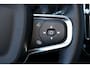 Volvo EX40 Single Motor Core 70 kWh - Parkeercamera achter - Verwarmde voorstoelen & stuur - Draadloze tel. lader - Cruise control - Warmtepomp - Extra getint glas - 19' LMV