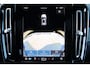 Volvo EX40 Single Motor Core 70 kWh - Parkeercamera achter - Verwarmde voorstoelen & stuur - Draadloze tel. lader - Cruise control - Warmtepomp - Extra getint glas - 19' LMV
