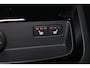 Volvo S60 Recharge T8 AWD Ultimate Dark - LONG RANGE -Panorama/schuifdak - IntelliSafe Assist & Surround - 360º Camera - Bowers & Wilkins audio - Adaptieve LED koplampen - Verwarmde voorstoelen, stuur & achterbank - Parkeersensoren voor & achter - Elektr. bedienb. voorstoelen met geheugen - Head up display - Elektr. inklapbare trekhaak - 19' LMV