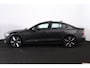 Volvo S60 Recharge T8 AWD Ultimate Dark - LONG RANGE -Panorama/schuifdak - IntelliSafe Assist & Surround - 360º Camera - Bowers & Wilkins audio - Adaptieve LED koplampen - Verwarmde voorstoelen, stuur & achterbank - Parkeersensoren voor & achter - Elektr. bedienb. voorstoelen met geheugen - Head up display - Elektr. inklapbare trekhaak - 19' LMV