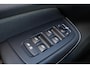 Volvo S60 Recharge T8 AWD Ultimate Dark - LONG RANGE -Panorama/schuifdak - IntelliSafe Assist & Surround - 360º Camera - Bowers & Wilkins audio - Adaptieve LED koplampen - Verwarmde voorstoelen, stuur & achterbank - Parkeersensoren voor & achter - Elektr. bedienb. voorstoelen met geheugen - Head up display - Elektr. inklapbare trekhaak - 19' LMV