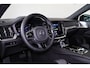 Volvo S60 Recharge T8 AWD Ultimate Dark - LONG RANGE -Panorama/schuifdak - IntelliSafe Assist & Surround - 360º Camera - Bowers & Wilkins audio - Adaptieve LED koplampen - Verwarmde voorstoelen, stuur & achterbank - Parkeersensoren voor & achter - Elektr. bedienb. voorstoelen met geheugen - Head up display - Elektr. inklapbare trekhaak - 19' LMV