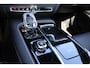 Volvo S60 Recharge T8 AWD Ultimate Dark - LONG RANGE -Panorama/schuifdak - IntelliSafe Assist & Surround - 360º Camera - Bowers & Wilkins audio - Adaptieve LED koplampen - Verwarmde voorstoelen, stuur & achterbank - Parkeersensoren voor & achter - Elektr. bedienb. voorstoelen met geheugen - Head up display - Elektr. inklapbare trekhaak - 19' LMV