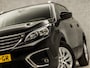 Peugeot 5008 1.2 PureTech Sport 7 Persoons (APPLE CARPLAY, GROOT NAVI, TREKHAAK, LEDEREN SPORTSTOELEN, 360 CAMERA, ADAPTIVE CRUISE, GETINT GLAS, PARKEERSENSOREN, NIEUWE APK, NIEUWSTAAT)