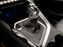 Peugeot 5008 1.2 PureTech Sport 7 Persoons (APPLE CARPLAY, GROOT NAVI, TREKHAAK, LEDEREN SPORTSTOELEN, 360 CAMERA, ADAPTIVE CRUISE, GETINT GLAS, PARKEERSENSOREN, NIEUWE APK, NIEUWSTAAT)