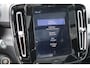 Volvo XC40 1.5 T3 R-Design Adaptieve Cruise Control | BLIS | Schuif-\-kanteldak | Extra getint glas | DAB+ | Parkeersensoren voor + achter | Parkeercamera | Volvo Guard Alarm | Volvo on Call |