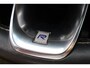 Volvo XC40 1.5 T3 R-Design Adaptieve Cruise Control | BLIS | Schuif-\-kanteldak | Extra getint glas | DAB+ | Parkeersensoren voor + achter | Parkeercamera | Volvo Guard Alarm | Volvo on Call |