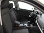 Audi Q2 30 TFSI Advanced edition | Stoelverwarming | CarPlay | Adaptieve cruise control | Achteruitrijcamera | Parkeersensoren | Elektrisch inklapbare buitenspiegels |