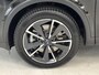 Nissan Qashqai 1.5 e-Power Tekna / Dakrails / Panorama dak / Rondomzichtcamera / Navigatiesysteem full map / Parkeersensoren voor + achter / Lichtmetalen velgen 19" / Draadloze telefoonlader / Apple Car Play & Android Auto / Automatische airco