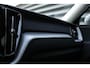 Volvo XC60 B5 Momentum Pro | Elektrisch bedienbare voorstoel | Rear Parking Camera | Led Headlights Bending | Leder Sport | Trekhaak semi elek. inklapbaar | Parking Heater With Timer | 19 "Velgen |