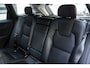 Volvo XC60 B5 Momentum Pro | Elektrisch bedienbare voorstoel | Rear Parking Camera | Led Headlights Bending | Leder Sport | Trekhaak semi elek. inklapbaar | Parking Heater With Timer | 19 "Velgen |