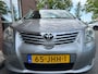 Toyota Avensis 1.6 VVTi Dynamic NIEUWE APK / RIJDT GOED / TREKHAAK / AIRCO / CRUISE / LMV