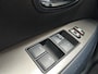 Toyota Avensis 1.6 VVTi Dynamic NIEUWE APK / RIJDT GOED / TREKHAAK / AIRCO / CRUISE / LMV