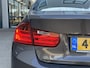 BMW 3-Serie 328i High Executive NL Auto/2e Eig./Voll.Historie/Navi/Clima/Cruise/Head-Up/18"/Afn.Trekhaak