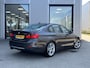 BMW 3-Serie 328i High Executive NL Auto/2e Eig./Voll.Historie/Navi/Clima/Cruise/Head-Up/18"/Afn.Trekhaak