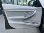 BMW 3-Serie 328i High Executive NL Auto/2e Eig./Voll.Historie/Navi/Clima/Cruise/Head-Up/18"/Afn.Trekhaak