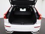 Volvo XC60 2.0 B4 D AWD R-Design | Parkeerverwarming | Schuif-/kanteldak | Trekhaak | Climate Pack | Memoryseats