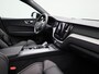 Volvo XC60 2.0 B4 D AWD R-Design | Parkeerverwarming | Schuif-/kanteldak | Trekhaak | Climate Pack | Memoryseats