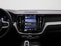 Volvo XC60 2.0 B4 D AWD R-Design | Parkeerverwarming | Schuif-/kanteldak | Trekhaak | Climate Pack | Memoryseats