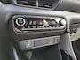 Toyota Yaris 1.5 HYBRID EXECUTIVE NAVI LED-PAKKET STOELVERW. 17"LMV-ZWART APPLE/ANDROID AD-CRUISE PRIVACY-GLASS