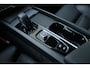 Volvo V60 B4 Automaat Plus Dark | Trekhaak Semi Elektrisch | Parkeer camera | BLIS dodehoekdetectie | Adaptieve Cruise Control met stuurhulp | Google Services | Verwarmbare voor- en achterstoelen | Stuurwielverwarming | 18" lichtmetalen velgen |