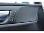 Volvo V60 B4 Automaat Plus Dark | Trekhaak Semi Elektrisch | Parkeer camera | BLIS dodehoekdetectie | Adaptieve Cruise Control met stuurhulp | Google Services | Verwarmbare voor- en achterstoelen | Stuurwielverwarming | 18" lichtmetalen velgen |