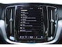 Volvo V60 B4 Automaat Plus Dark | Trekhaak Semi Elektrisch | Parkeer camera | BLIS dodehoekdetectie | Adaptieve Cruise Control met stuurhulp | Google Services | Verwarmbare voor- en achterstoelen | Stuurwielverwarming | 18" lichtmetalen velgen |