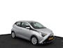 Toyota Aygo 1.0 VVT-i x-play | Groot scherm Multimedia | Parkeercamera | Airco |
