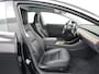 Tesla Model 3 Long Range 75kWh 463PK 18" FSD-Full Self Driving Computer-3 Premium Audio 4wd AutoPilot Panoramadak Camera's Leer Adaptive-Cruise-Control+Stop&Go Pdc-a+v Dual-Ecc Dual-Motor AWD Keyless(via GSM) Stoel en achterbank verwarming Electr.Stoelen+Memory+Easy-Entry WiFi Origineel Nederlandse auto Grootste accu Tot 16,5kwh thuis laden. Accu/Motor Garantie tot 29-10-2027 max 192.000km