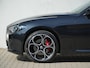 Alfa Romeo Giulia 2.0 Turbo 280 PK Competizione Q4 AWD | Harman | Veloce | 19"