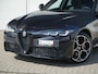 Alfa Romeo Giulia 2.0 Turbo 280 PK Competizione Q4 AWD | Harman | Veloce | 19"