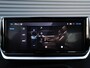 Peugeot 2008 GT 1.2 Hybrid 136pk Automaat PDC + CAM. VOOR | DAB | NAVI | MASSAGE | ALCANTARA | STOELVERWARMING