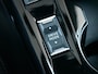 Peugeot 2008 GT 1.2 Hybrid 136pk Automaat CAMERA VOOR + ACHTER | DAB | NAVI | MASSAGE | ALCANTARA | STOELVERWARMING