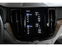 Volvo XC60 T5 Inscription | Luchtvering | Bowers & Wilkins Premium Audio | 360° Parkeercamera | BLIS | Adaptive cruise control | Stoelverwarming | Stoelventilatie | Head-up display | Parkeersensoren voor + achter | Gelamineerde zijruiten | 20" lichtmetalen velgen | Parkeerverwarming |