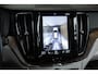 Volvo XC60 T5 Inscription | Luchtvering | Bowers & Wilkins Premium Audio | 360° Parkeercamera | BLIS | Adaptive cruise control | Stoelverwarming | Stoelventilatie | Head-up display | Parkeersensoren voor + achter | Gelamineerde zijruiten | 20" lichtmetalen velgen | Parkeerverwarming |