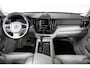 Volvo XC60 T5 Inscription | Luchtvering | Bowers & Wilkins Premium Audio | 360° Parkeercamera | BLIS | Adaptive cruise control | Stoelverwarming | Stoelventilatie | Head-up display | Parkeersensoren voor + achter | Gelamineerde zijruiten | 20" lichtmetalen velgen | Parkeerverwarming |