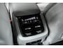 Volvo XC60 T5 Inscription | Luchtvering | Bowers & Wilkins Premium Audio | 360° Parkeercamera | BLIS | Adaptive cruise control | Stoelverwarming | Stoelventilatie | Head-up display | Parkeersensoren voor + achter | Gelamineerde zijruiten | 20" lichtmetalen velgen | Parkeerverwarming |