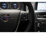 Volvo V60 T4 Momentum 180pk Volledig Volvo Dealer Onderhouden| Navigatie Full Map | Trekhaak | Stoelverwarming | Climate Control | Cruise Control | Parkeersensoren Achter |