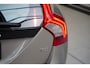Volvo V60 T4 Momentum 180pk Volledig Volvo Dealer Onderhouden| Navigatie Full Map | Trekhaak | Stoelverwarming | Climate Control | Cruise Control | Parkeersensoren Achter |