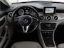 Mercedes-Benz CLA 200 AMG | Panoramadak | Nappaleder | Stoelverwarming | Climate control | Navigatie | Xenon | Sportstoelen | Park Assist
