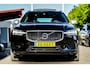 Volvo XC60 2.0 T8 Twin Engine AWD 3xR-Design PANO/ACC/ZWARTLEDER/ONYX BLACK/CARPLAY/KEYLESS/SENSUS NAVI/1E EIG/NAP LOGISCH/FULL