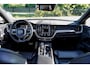 Volvo XC60 2.0 T8 Twin Engine AWD 3xR-Design PANO/ACC/ZWARTLEDER/ONYX BLACK/CARPLAY/KEYLESS/SENSUS NAVI/1E EIG/NAP LOGISCH/FULL
